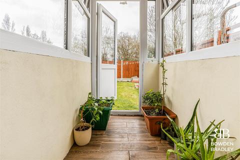 26 Walden Way, Ilford, IG6 3BH
