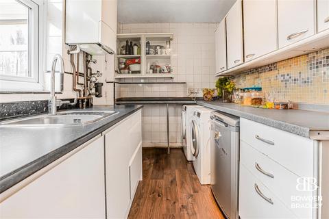26 Walden Way, Ilford, IG6 3BH