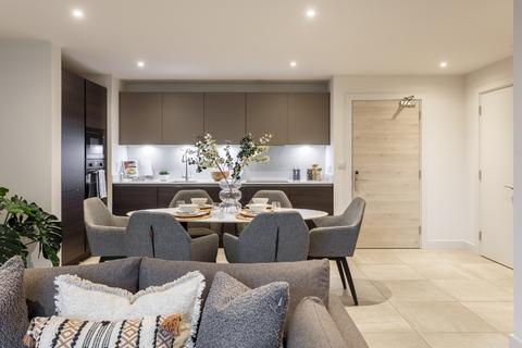 3 bedroom flat to rent, at Angel Gardens, 1 Rochdale Road M4