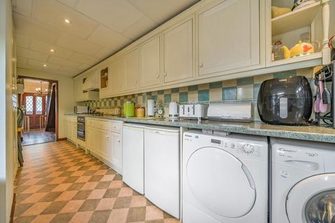 5 bedroom semi-detached house for sale, Arcadian Avenue, Bexley, DA5