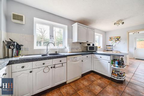 4 bedroom detached house for sale, South Grove, Fleet GU51