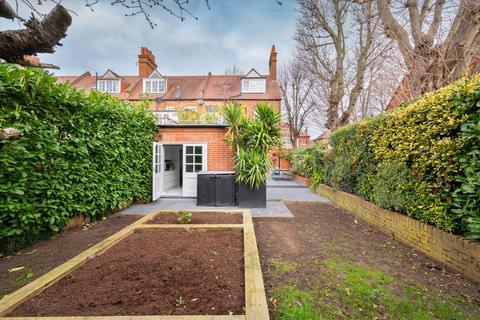 3 bedroom end of terrace house for sale, Bath Road, London, W4