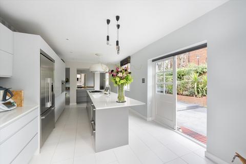58 Bath Road, London, W4 1LH