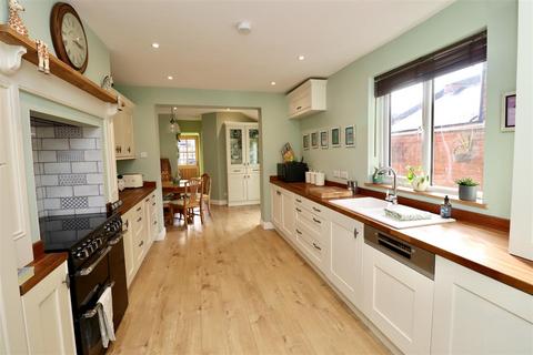 4 Beverley Road, Market Weighton, York, YO43 3JP