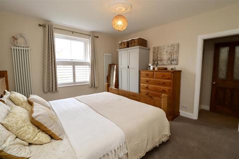 4 Beverley Road, Market Weighton, York, YO43 3JP