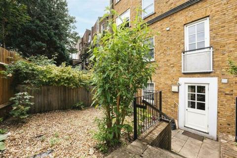 undefined, Grove Road, Mile End E3