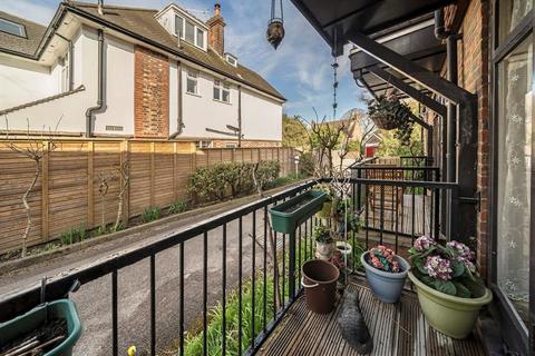 1 bedroom flat for sale, Westcombe Park Road, London SE3