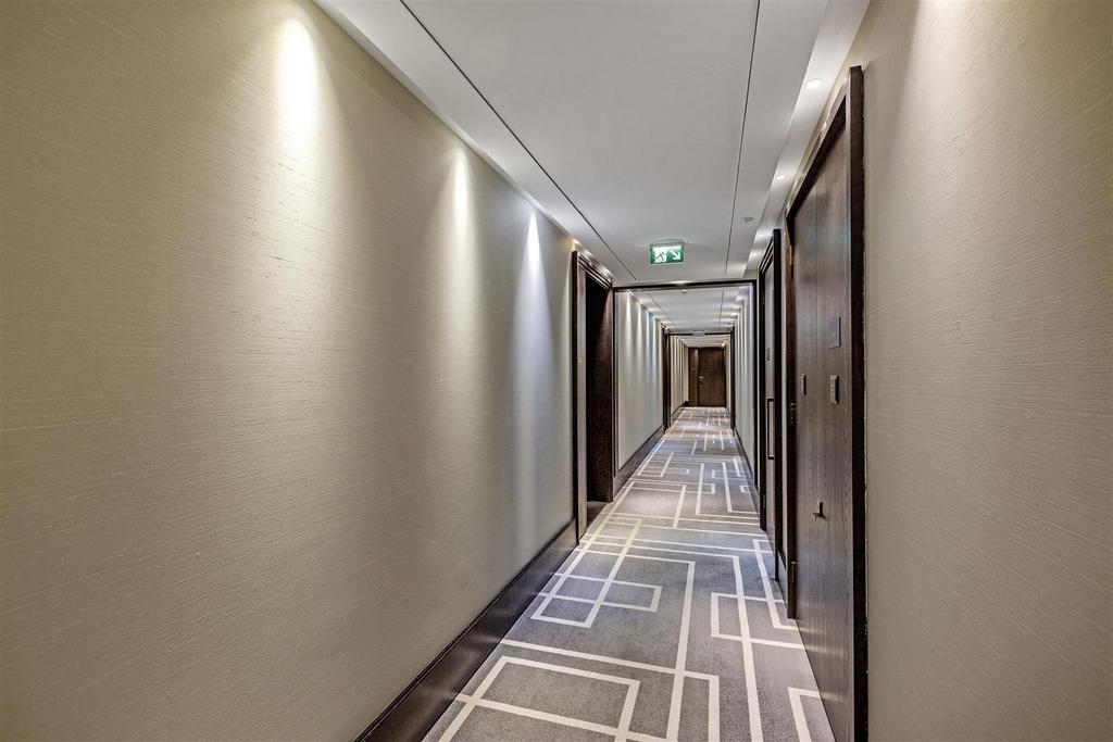 Hallway.jpg