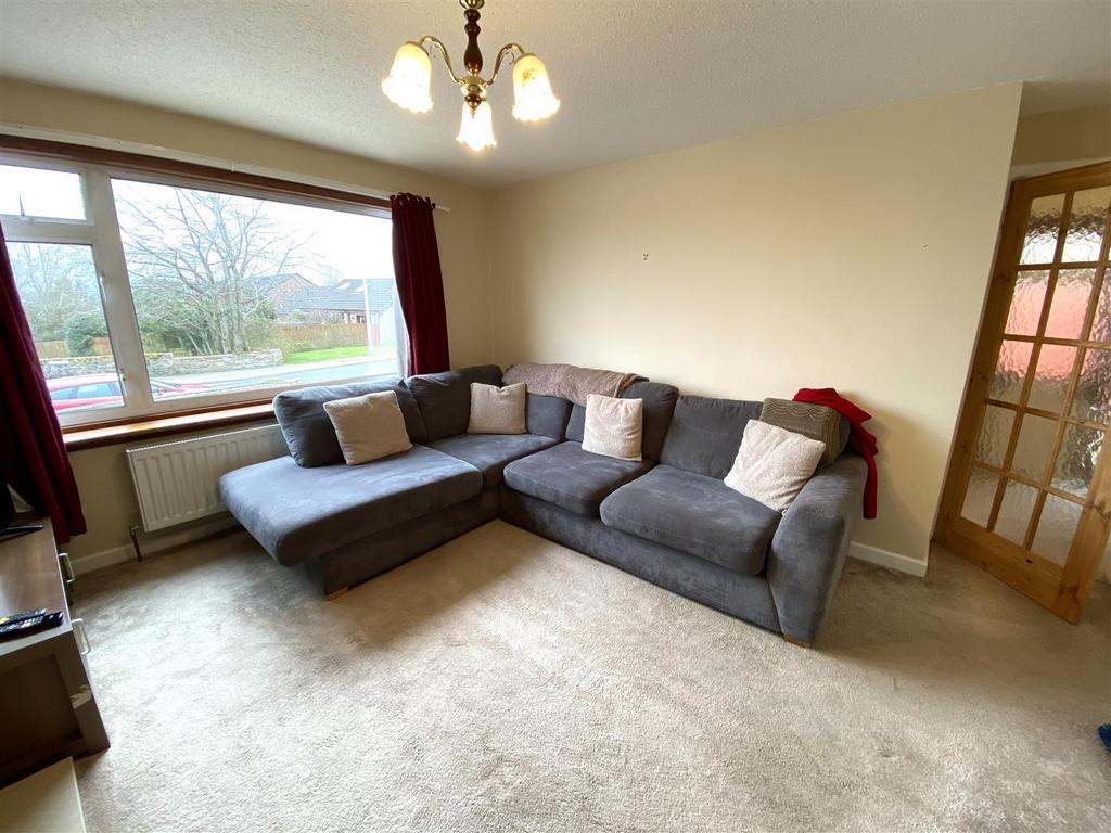 Lounge 2.jpg