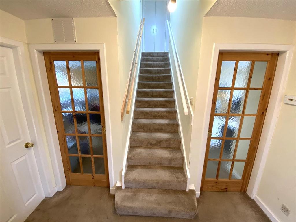 Entrance hallway.jpg