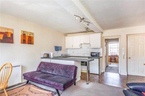 1 bedroom apartment for sale, Market Square, Buckingham, Buckinghamshire