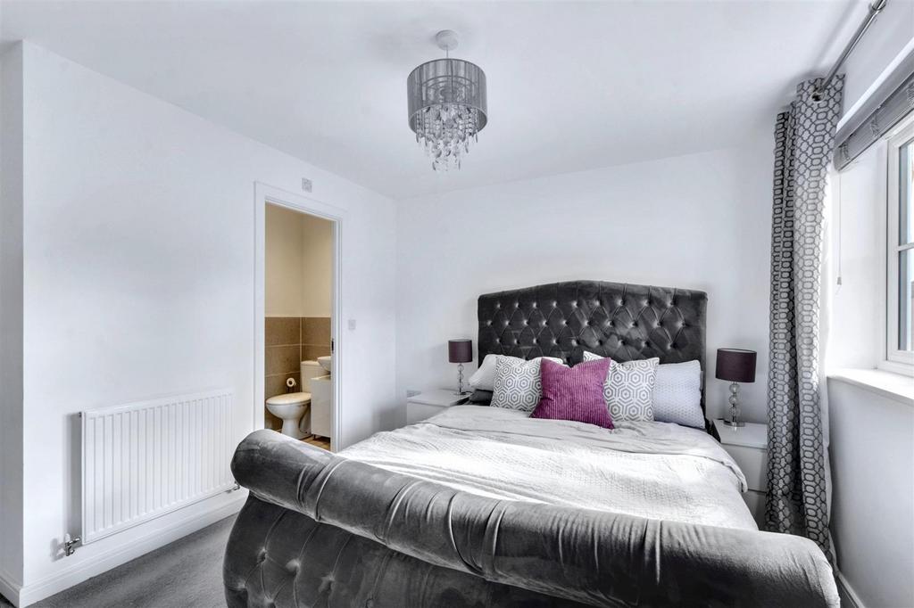 Bedroom 2 2.jpeg
