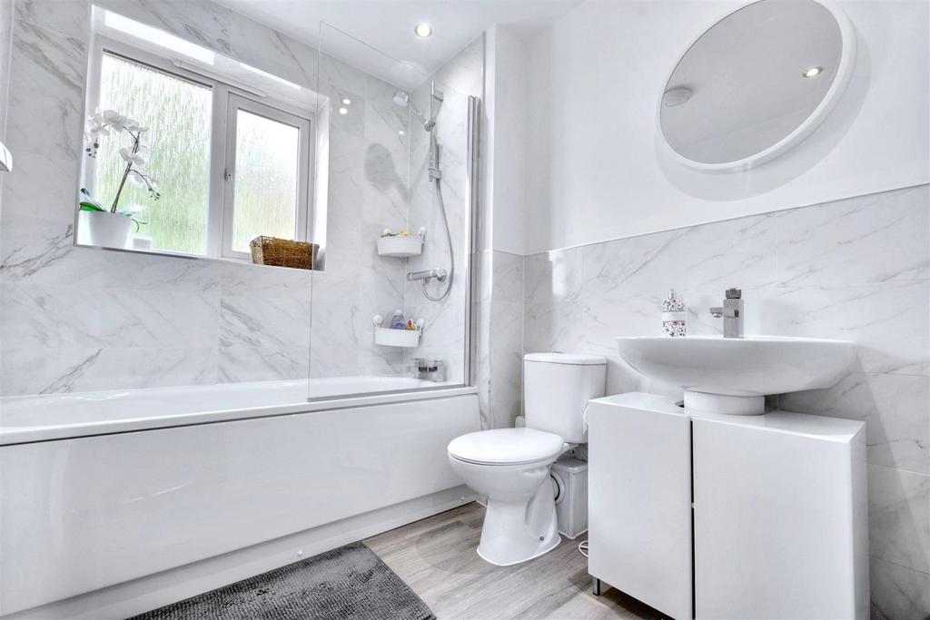 Bathroom.jpeg