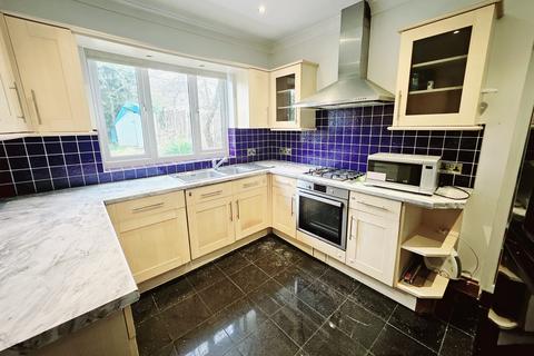 3 bedroom semi-detached house to rent, Wentworth road, Golders Green, NW11
