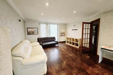 3 bedroom semi-detached house to rent, Wentworth road, Golders Green, NW11