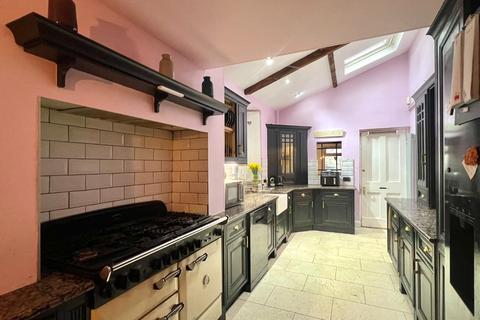 6 bedroom cottage for sale, West Road, Bridgend, Bridgend County Borough, CF31 4HD