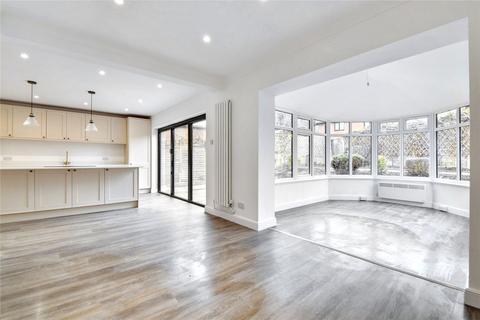 4 bedroom detached house for sale, Dodderhill Road, Worcestershire WR9