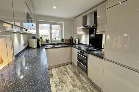 4 bedroom terraced house for sale, Witley