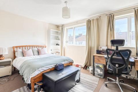 15 Somermead, Bristol, BS3 5QR