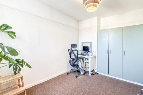 15 Somermead, Bristol, BS3 5QR