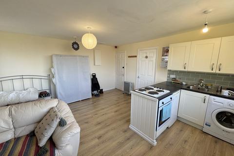 Studio to rent, Ashlands, Sale, M33 5PB