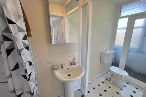 Studio to rent, Ashlands, Sale, M33 5PB