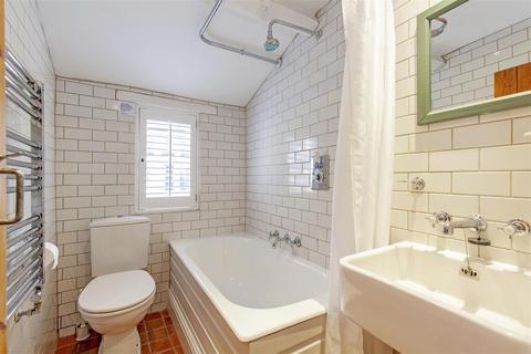 18 Fennel Street, Ashford In The Water, Bakewell, DE45 1QF