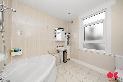 3 bedroom terraced house for sale, Woodlands Road, Ilford IG1