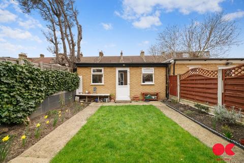 3 bedroom terraced house for sale, Woodlands Road, Ilford IG1