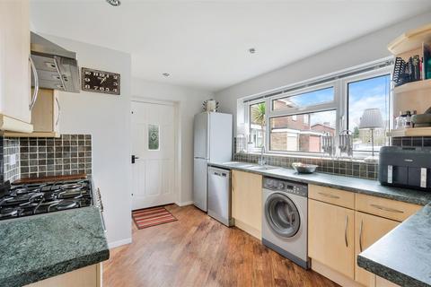 7 North Acre, Banstead, SM7 2EG