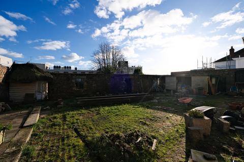 5 bedroom townhouse for sale, 22 Regent Road, Jersey JE2