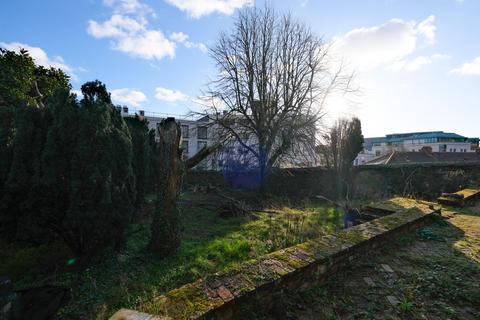 5 bedroom townhouse for sale, 22 Regent Road, Jersey JE2