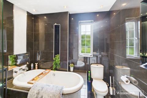 30 Holybrook Crescent, Reading, RG30 3LN