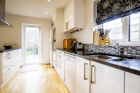 35 Highbury Avenue, Thornton Heath, CR7 8BP