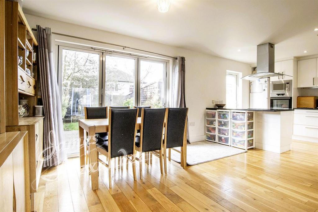 Reception/Kitchen