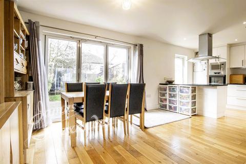 35 Highbury Avenue, Thornton Heath, CR7 8BP