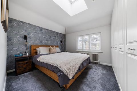 139 Summer Road, Thames Ditton, KT7 0QW
