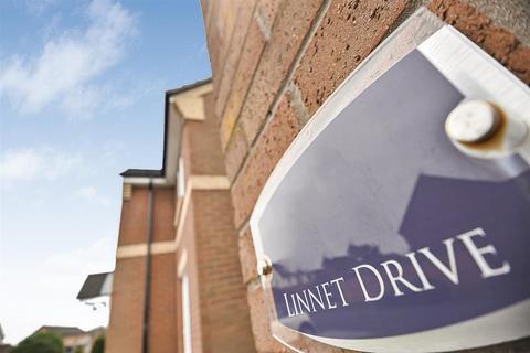 47 Linnet Drive, Leigh, WN7 2GE