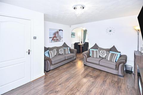 47 Linnet Drive, Leigh, WN7 2GE