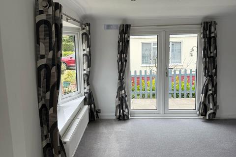 2 bedroom park home for sale, Warren Park, Portsmouth Road, Thursley GU8