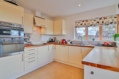 7 Tenter Close, Hadleigh, Ipswich, IP7 5FA