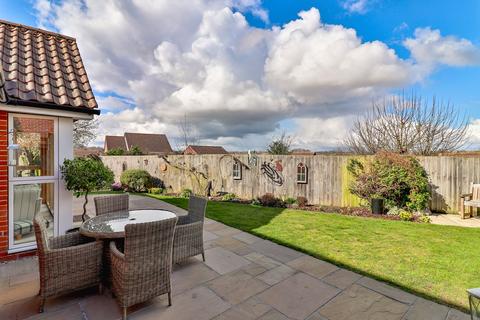 7 Tenter Close, Hadleigh, Ipswich, IP7 5FA