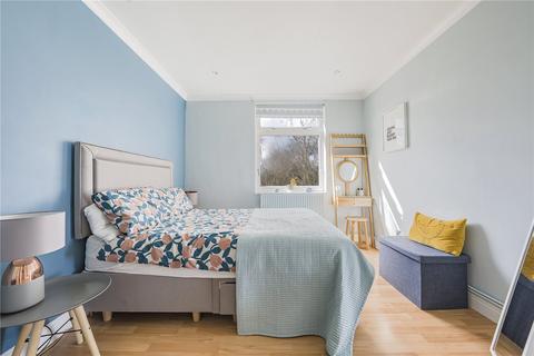 22 Down Road, Teddington, TW11 9HA