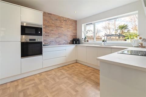 13 Cheesemans Close, Waltham, Grimsby, DN37 0ER