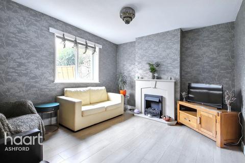 3 bedroom semi-detached house for sale, Chester Avenue, Bethersden
