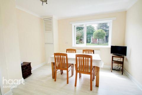 3 bedroom semi-detached house for sale, Chester Avenue, Bethersden