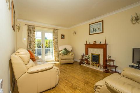 2 bedroom detached bungalow for sale, Boundary Lane, Stourbridge, DY7 5PA