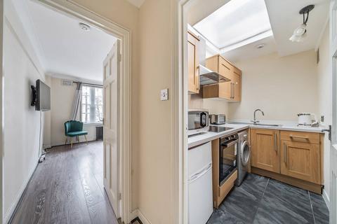 Studio to rent, Park West, Hyde Park Estate, London, W2