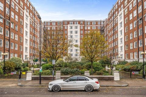 Studio to rent, Park West, Hyde Park Estate, London, W2