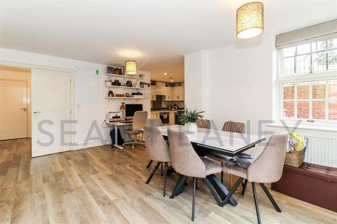undefined, Collison Avenue, Barnet EN5